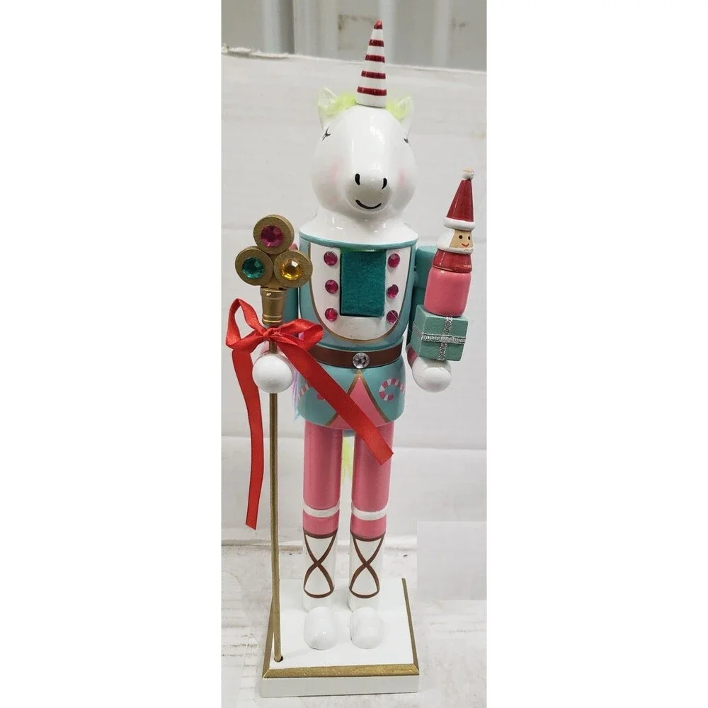 Wooden Christmas Nutcracker,14